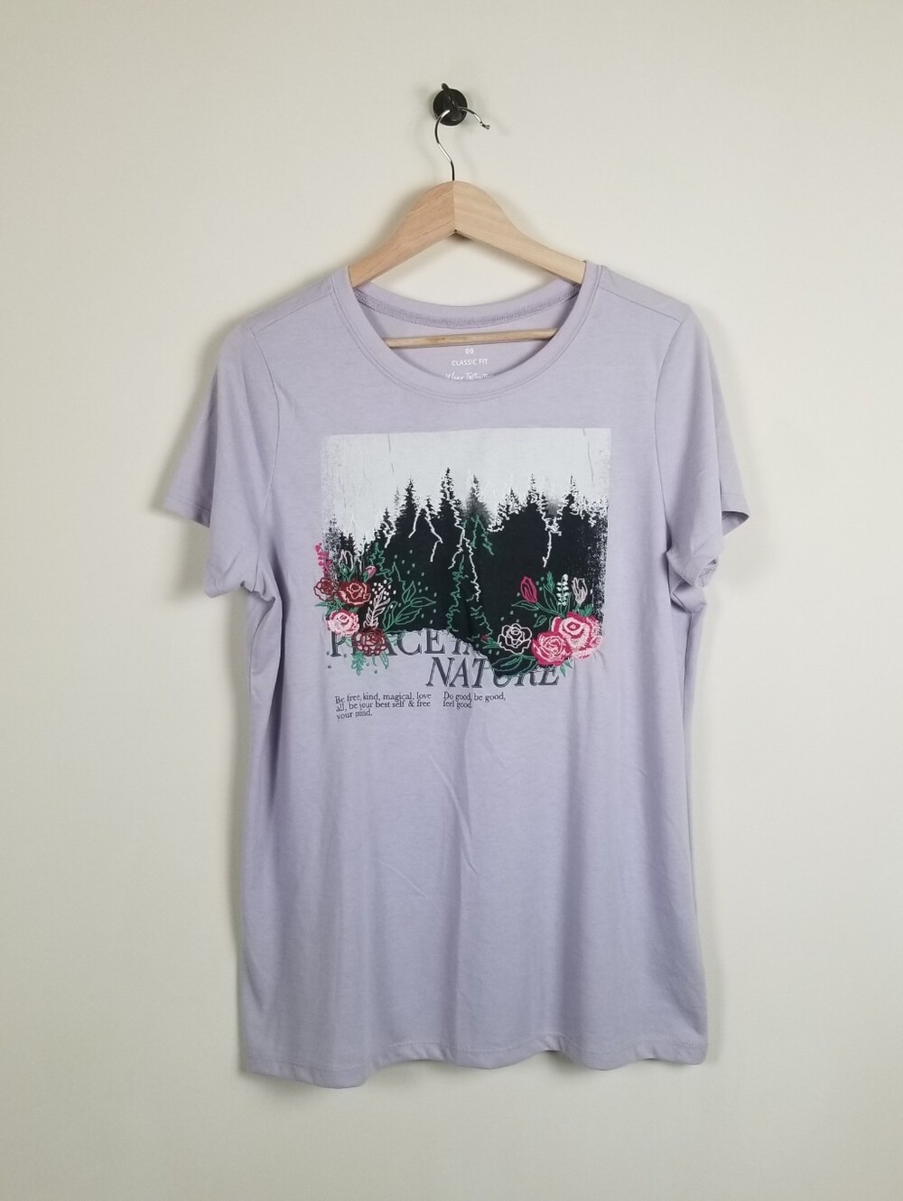 Torrid Peace Nature T Shirt Size M/L NWT